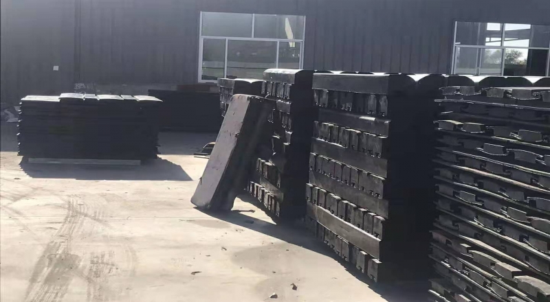 球磨機(jī)設(shè)備的安裝步驟及球磨機(jī)配件襯板的作用