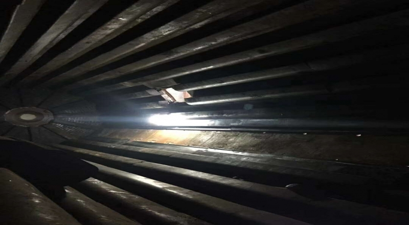 球磨機(jī)橡膠襯板安裝完畢檢測設(shè)備運(yùn)行工作注意事項(xiàng)